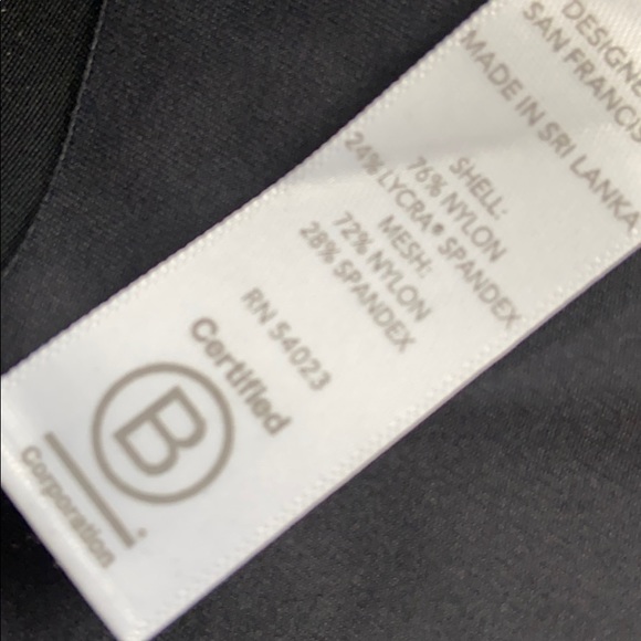 EUC Athleta Lightning Reflective Crop - Picture 5 of 8